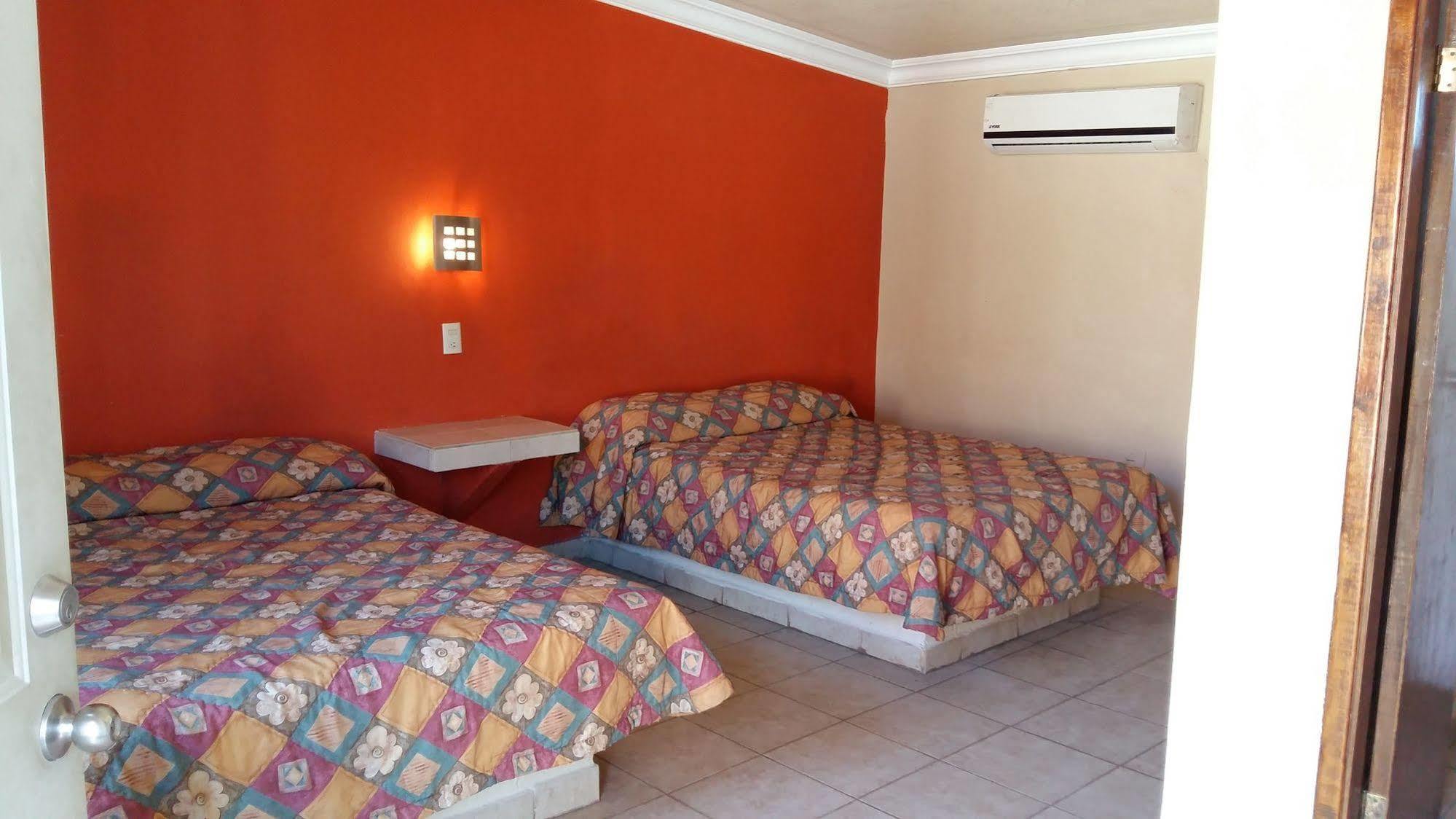 Hotel Malibu Guaymas Exterior photo
